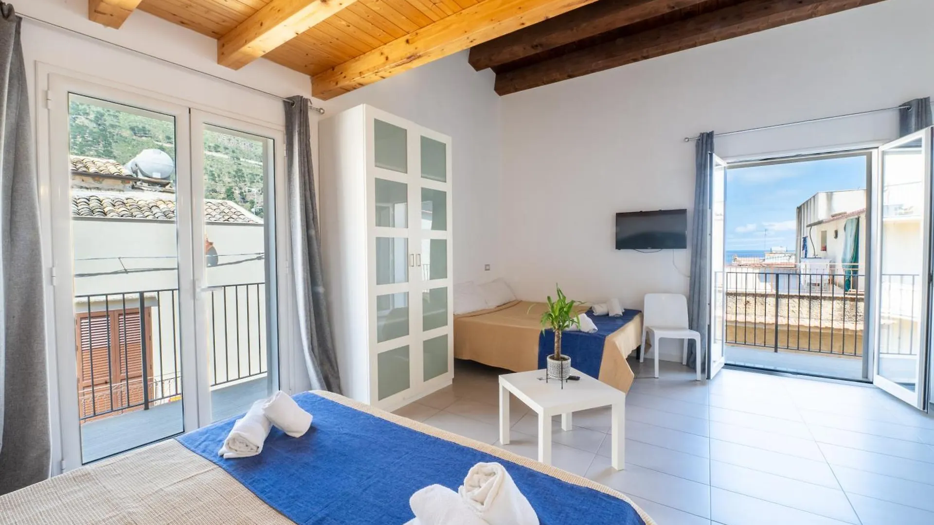 Opera Suite Castellammare del Golfo 0*,  Italy
