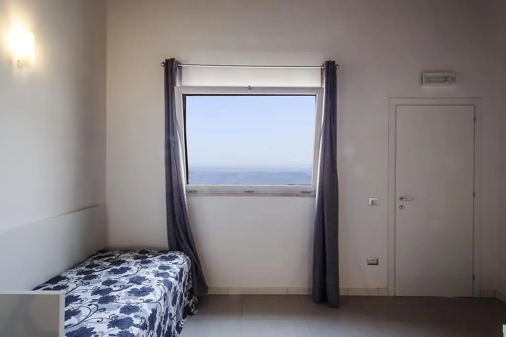 Opera Suite Castellammare del Golfo 0*,  Italien